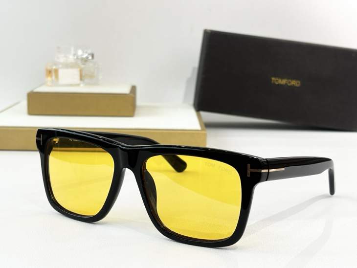 Picture of Tom Ford Sunglasses _SKUfw76324487fw